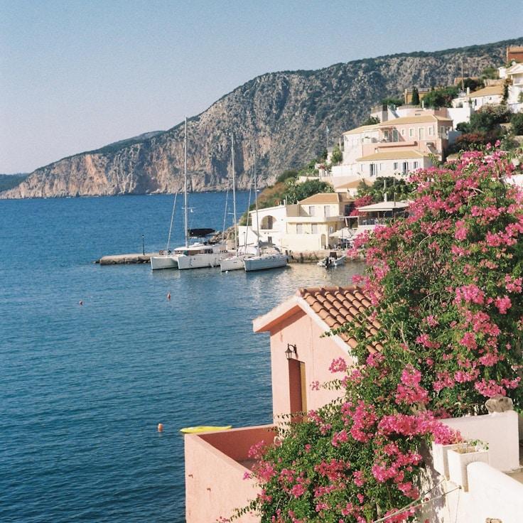 Outdoor terrace seating suitable for families in Frankfurt am Main